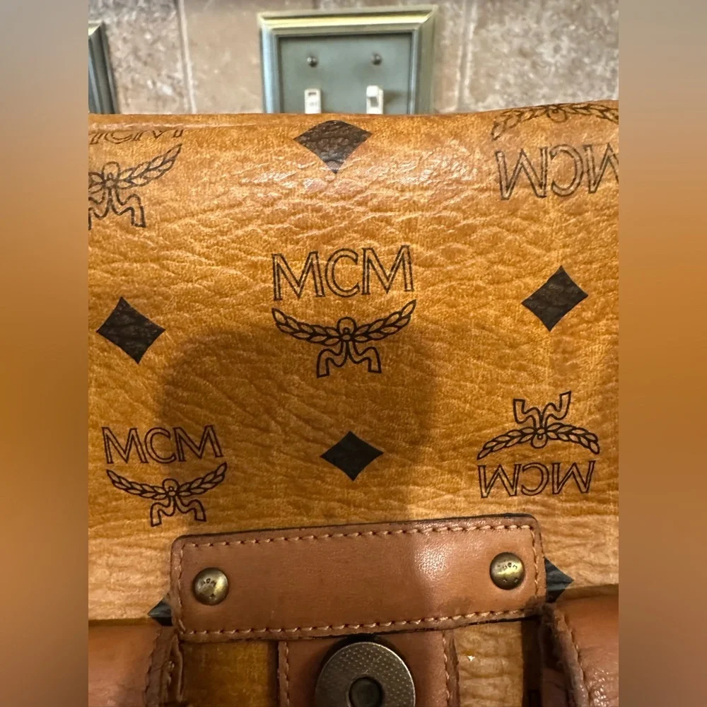 MCM Cognac Visetos Satchel β¨πHost Pick πβ¨ - Picture 10 of 16